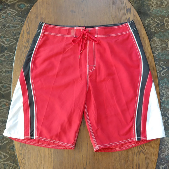 Beach Rays Red, White, Black Board Shorts Swimming Trunks Size Men's 38 - Picture 1 of 7